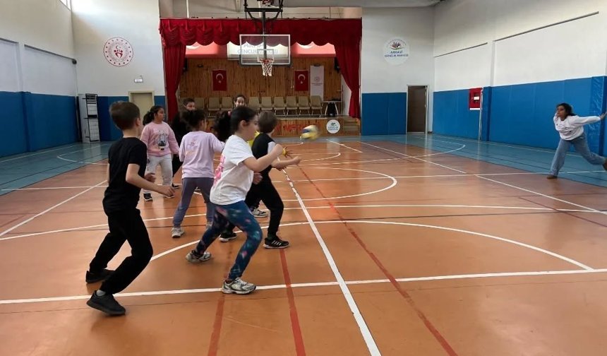 Bayram Sevinci Sporla Taçlandı