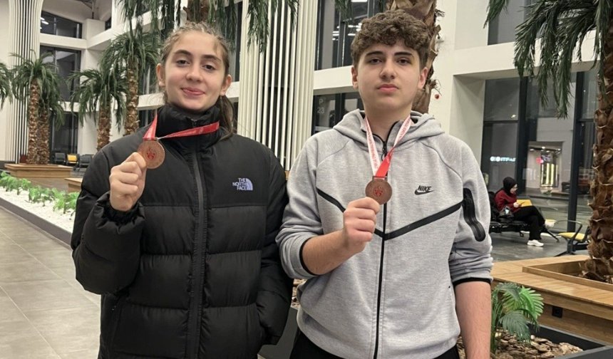 Taekwondoda İki Madalya