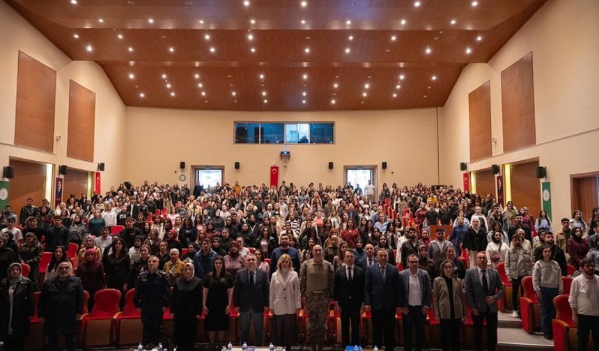 Siber Suçlar ve Dolandırıcılık Paneli Gerçekleşti