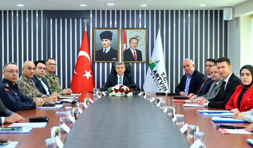 Okullardaki Tedbirlerle İlgili Toplantı Düzenlendi