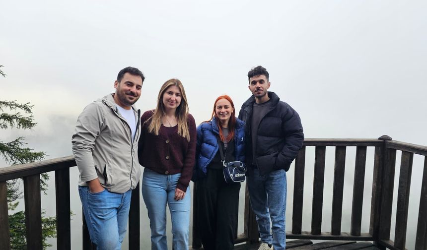 Mersivan Dağı Eteklerinde Büyüleyen Görüntü