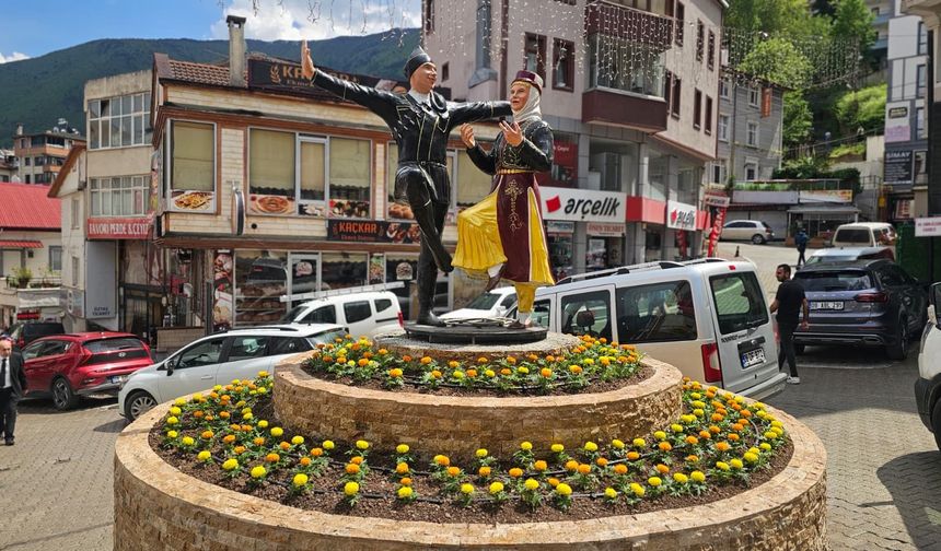 Yeniden Hayat Buldu