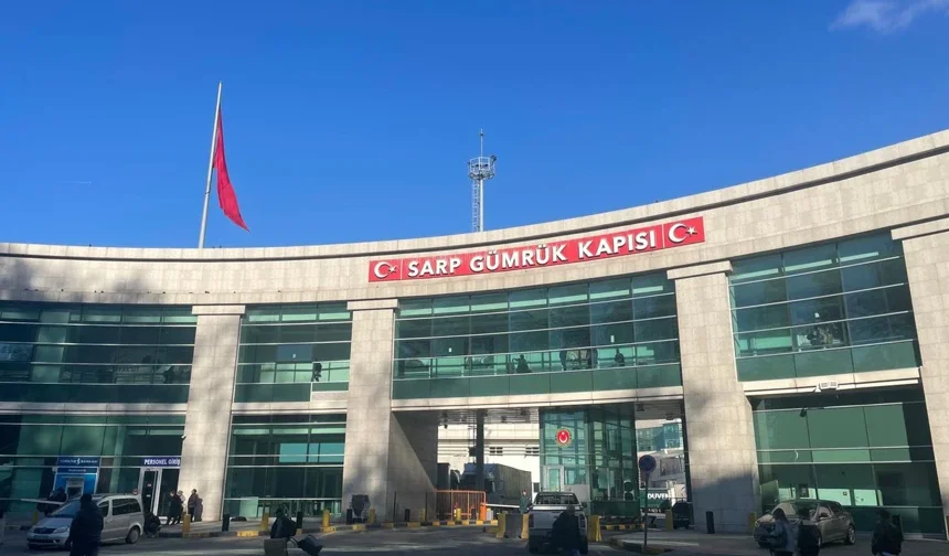 Nisan Ayında Binlerce TIR Geçiş Yaptı