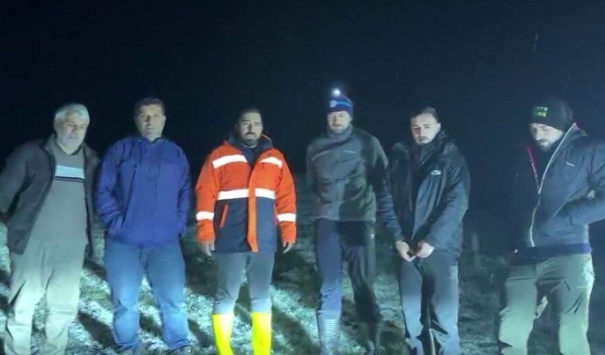 Yaylada Mahsur Kalan 6 Kampçıyı Ekipler Kurtardı