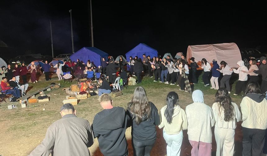 Üniversite Öğrencileri Final Stresini Doğada Attı