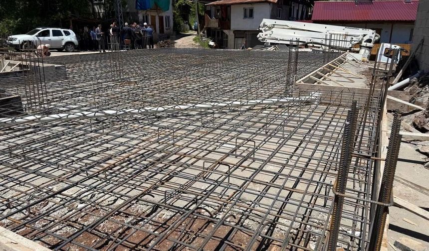 Yangında Kül Olan Dutlu Köyü Camisi İçin Temel Atıldı