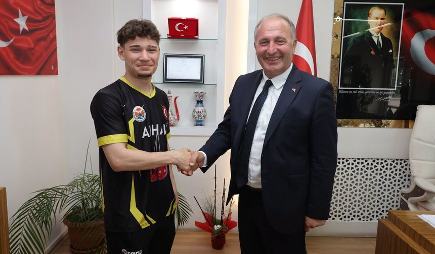 Arhavi’den Olimpiyat Yoluna Güçlü Adım
