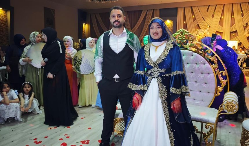 Ayşenur Taş ile Şahin Ayaydın Dünyaevine Giden Yolda İlk Adımı Attı