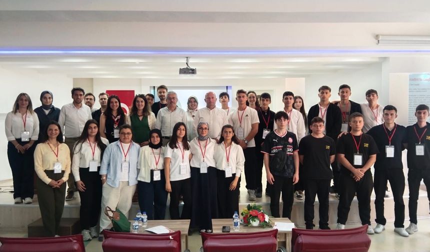 ''Dijital Ortamlarda Etik ve Güvenlik” Çalıştayı Gerçekleştirildi