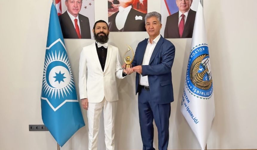 “Kültür ve Barış Ödülü” Akif Manaf’a Verildi