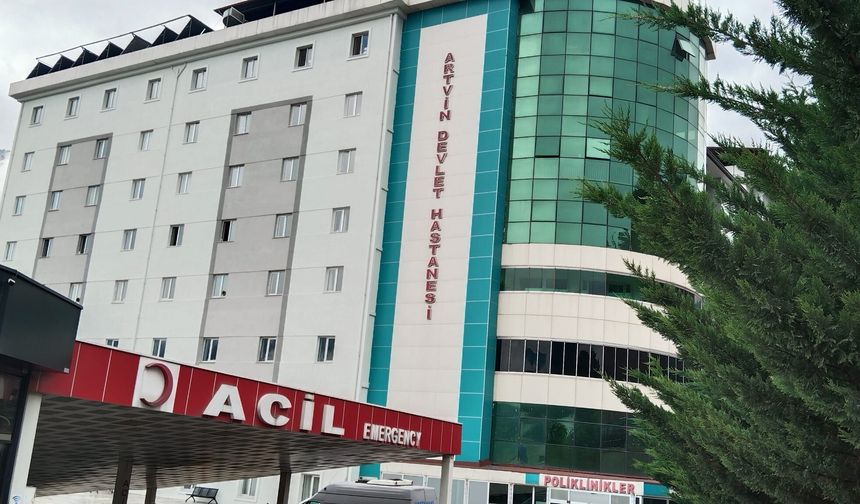 Artvin Devlet Hastanesi Günde 2 Bine Yakın Hastaya Hizmet Veriyor