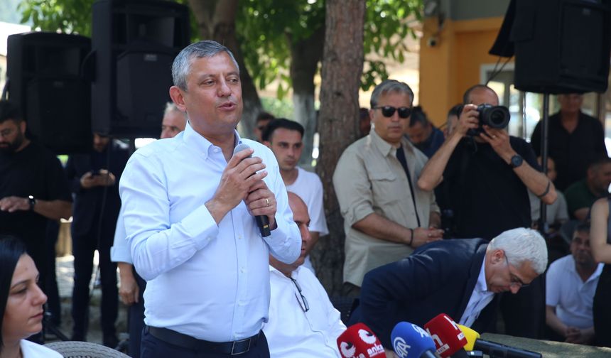 CHP Grup Başkanı Özel, Kastamonu'da vatandaşlarla bir araya geldi