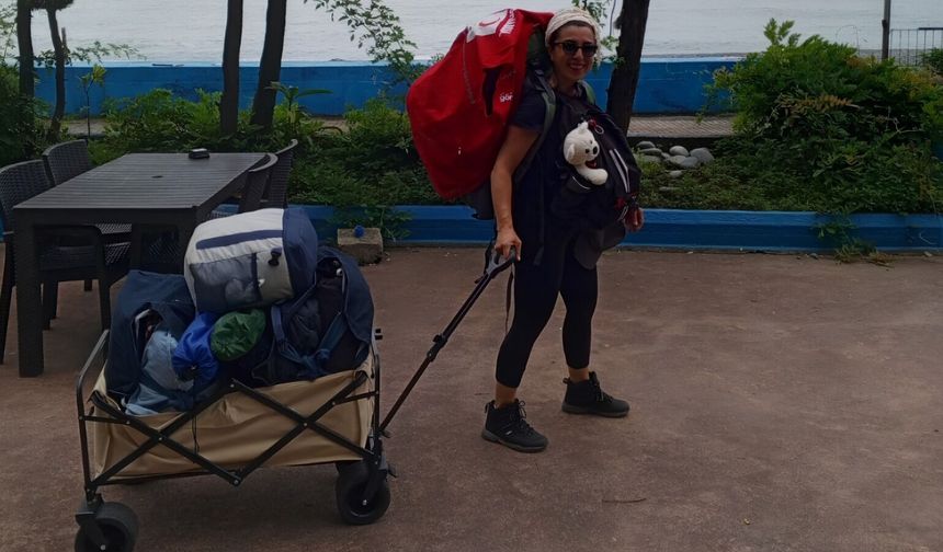 Taşıma Kargo Arabasıyla Adana’dan Artvin’e Geldi