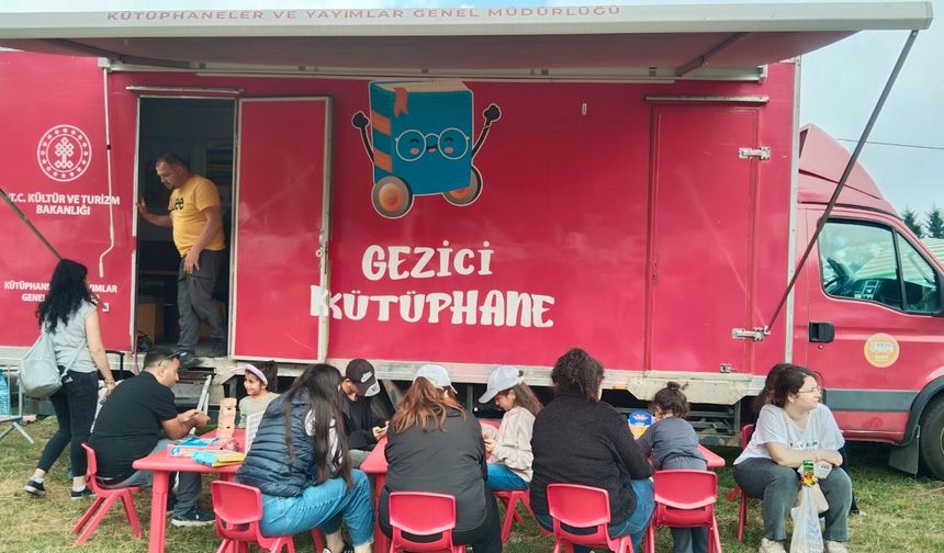 Gezici Kütüphane Kafkasör’de