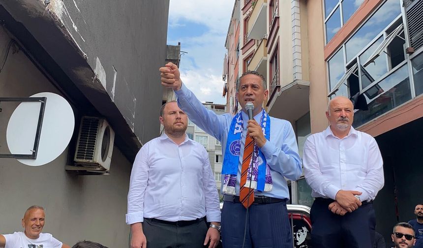 Ali Mahir Başarır Kemalpaşa'da Coşkulu Kalabalığa Seslendi