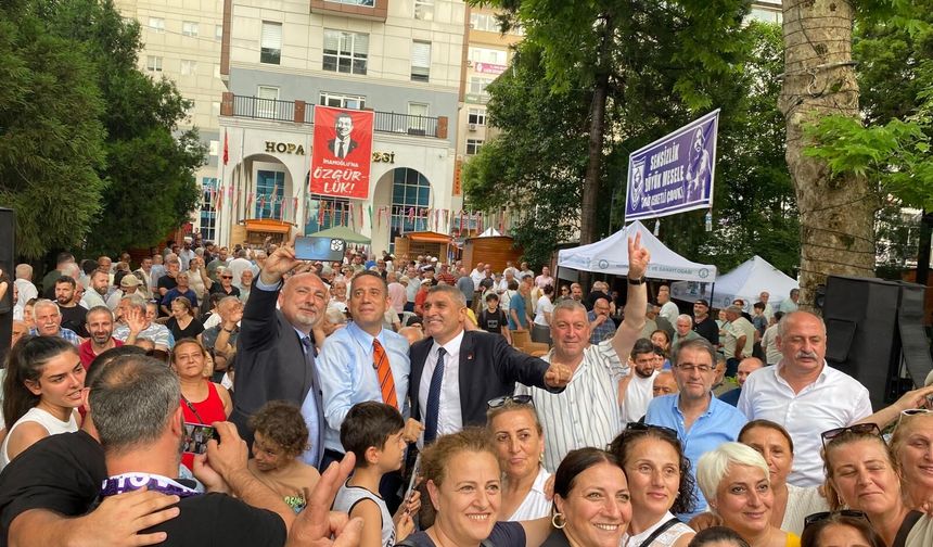 Artvin’de Ali Mahir Başarır’a Yoğun İlgi: CHP Tabanından “Sorgulayan Destek” Mesajı