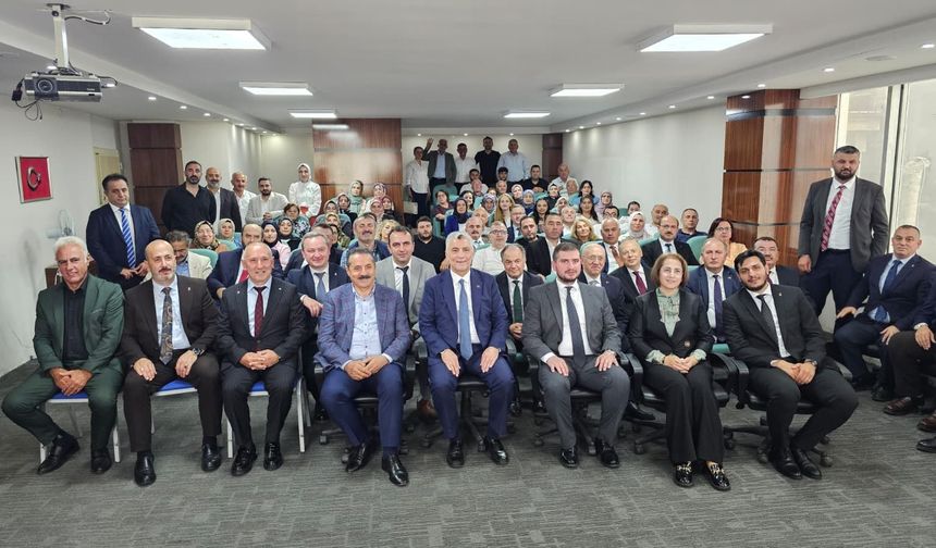 Bakan Bolat Artvin’de Müjdeledi: 1.500 Tırlık Park Yapılacak