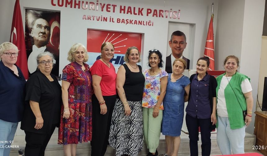 CHP Artvin Merkez İlçe Kadın Kolları'nda Toplu İstifa