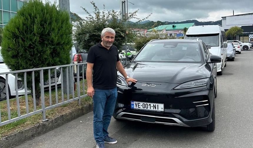 İsmet Başar, CHP Plakasını “YE-001-NI” ile Değiştirdi