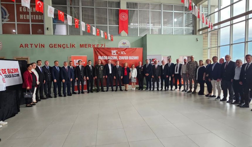 Artvin'de 15 Temmuz Temalı Resim Sergisi Açıldı
