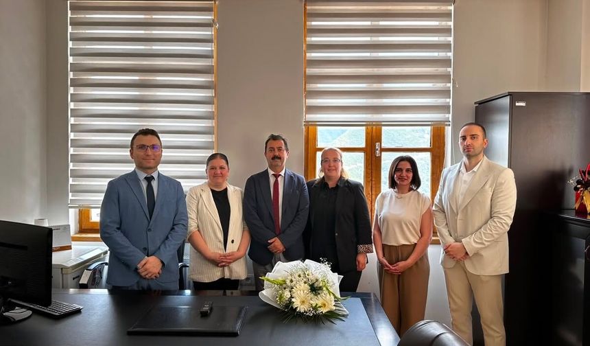 Artvin Devlet Hastanesinde Yönetim Kadrosunda Görev Değişimi Gerçekleştirildi