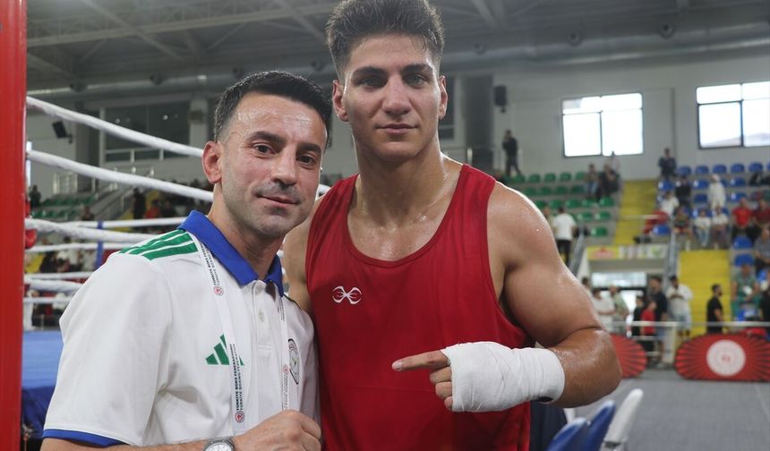Rize'deki Yeşilay 23 Yaş Altı Türkiye Ferdi Boks Şampiyonası sona erdi