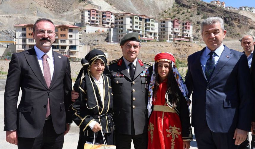 Genelkurmay Başkanı Bayraktaroğlu Artvin’de