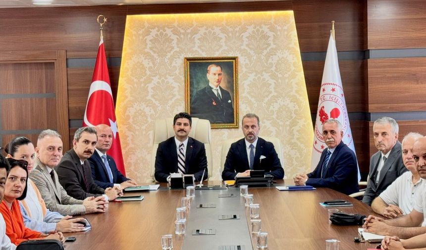 Hopa’da Eğitim Çalışmaları Değerlendirildi