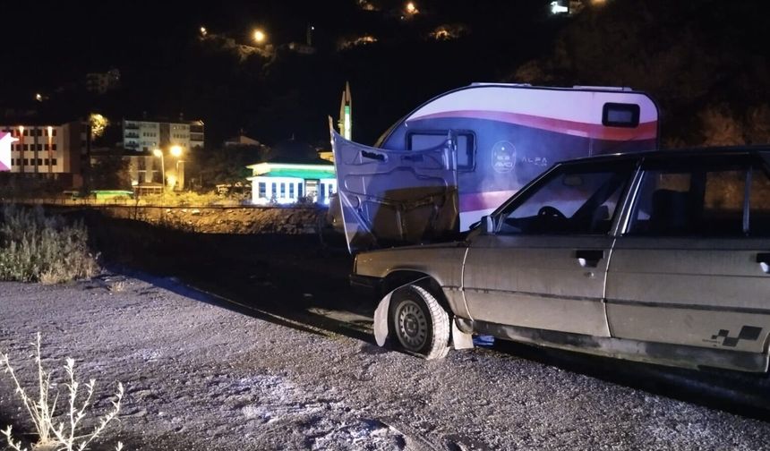 Otomobil Çoruh Nehri’ne Uçmaktan Son Anda Kurtuldu