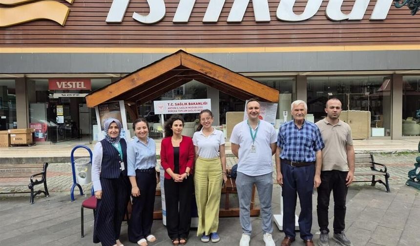 “Dumansız Şehir Artvin” Bilgilendirme Stantları Kuruldu