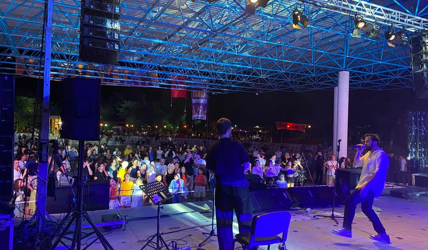 21. Kemalpaşa Halk Festivali’nde Niyazi Koyuncu Coşkusu
