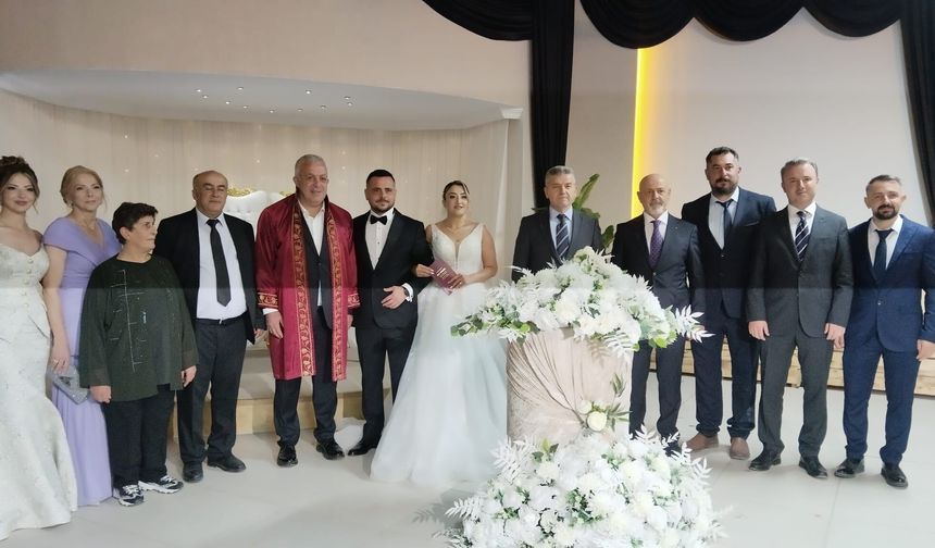 Gizem ve Burak Çifti Dünya Evine Girdi