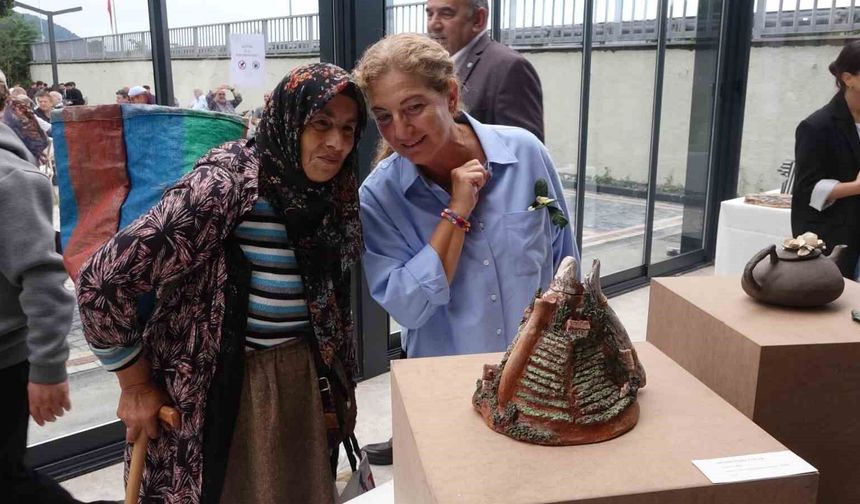 Çayın başkentinde sıra dışı 'Çılgın Çaydanlıklar' sergisi