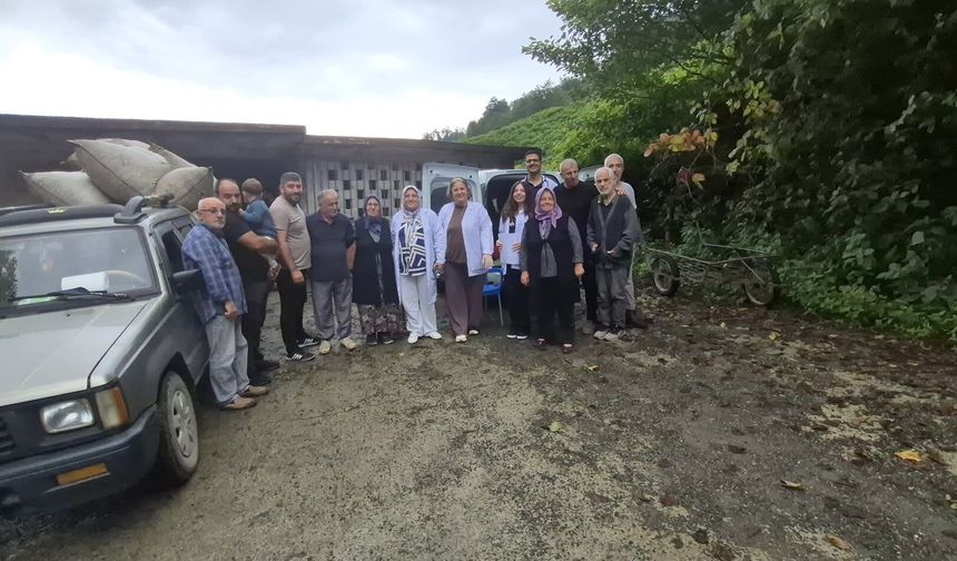 Hopa’da Mobil Sağlık Hizmeti Güneşli Köyü’ne Ulaştı