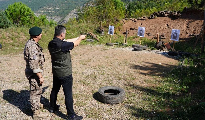 Artvin’de Orman Personeline Silah Eğitimi