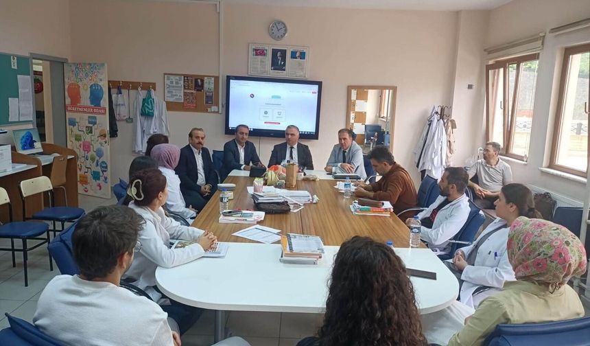 Proje Okulunda Eğitim Çalışmaları Değerlendirildi