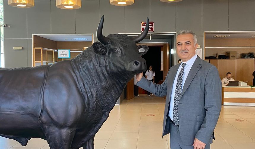 Artvin’in Kültürel Simgesi Boğa Heykeli Kongrede Sergilendi