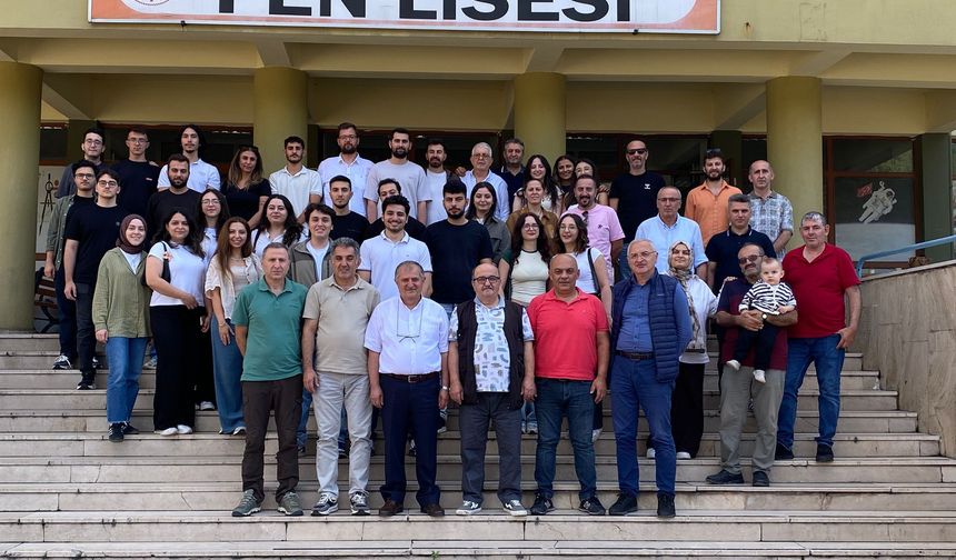 Artvin Fen Lisesi Mezunları 1. Geleneksel Buluşmada Bir Araya Geldi