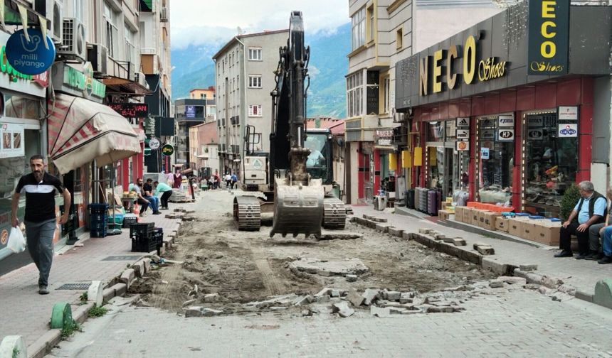 Cumhuriyet Caddesi’nde Çalışmalar Son Düzlükte