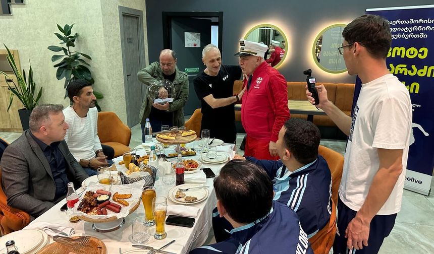 “Bu kez haber peşinde değil, gol peşindeler!”