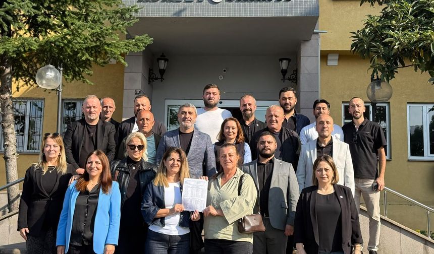 Yeni Parti Hopa’da Mazbata Teslim Alındı