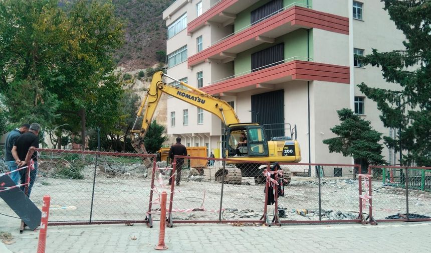 AÇÜ’nün Giriş Kapısı Yenileniyor