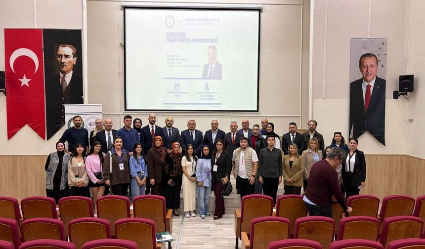 AÇÜ’de “Türkiye’nin Ortadoğu’daki Rolü” Konferansı