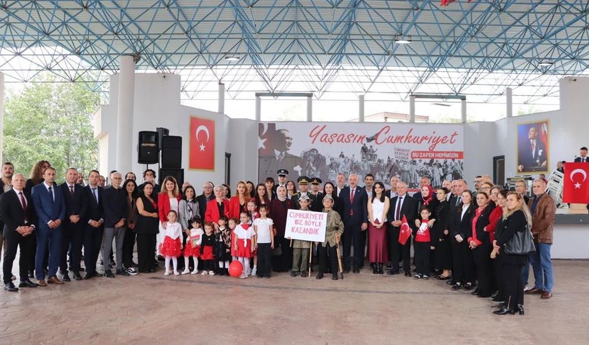 Kemalpaşa’da Cumhuriyet Coşkusu