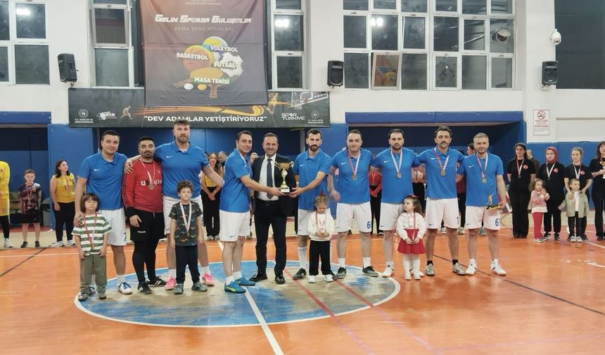 Futsal’da Şampiyon İl Emniyet Müdürlüğü