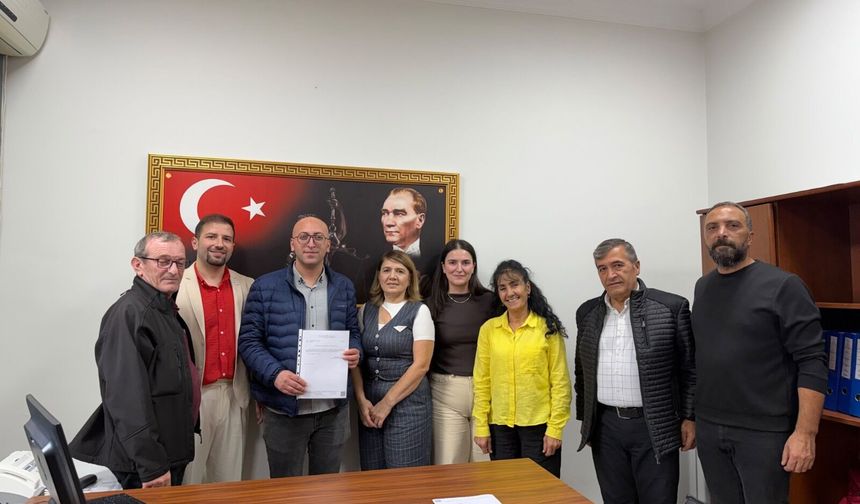 YENİ Parti Artvin Merkez İlçe Yönetimi Mazbatasını Aldı