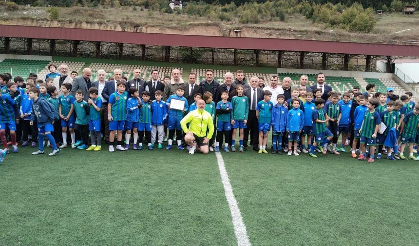 Artvin’de Çaykur Rizespor Futbol Şöleni