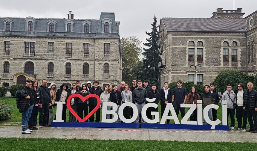 Artvinli Türkiye Birincisi, Hemşehrilerine Boğaziçi’ni Anlattı