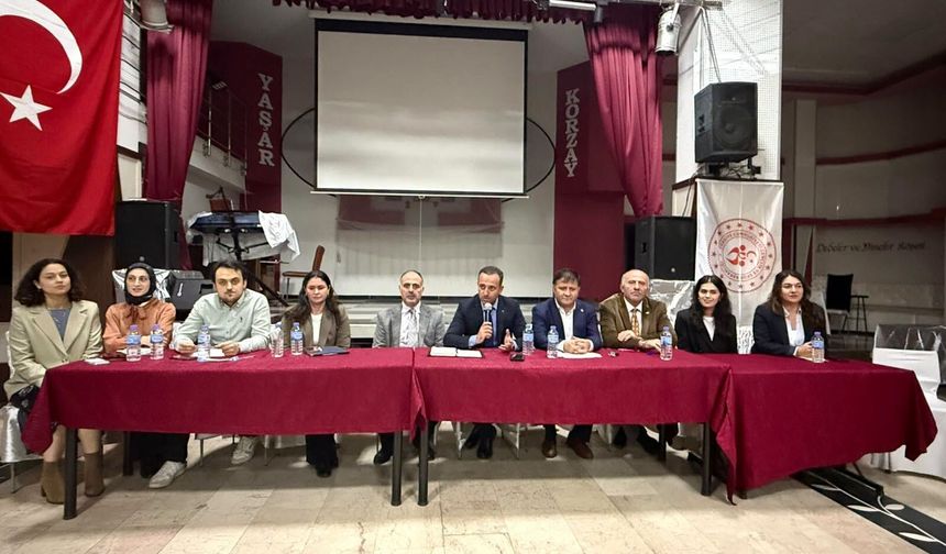 Hopa’daki Öğrenciler İçin Oryantasyon Buluşması Düzenlendi