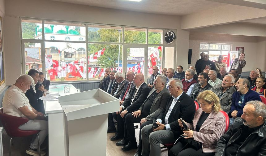 Yeni Parti Kemalpaşa’da 1. Olağan Kongre başladı